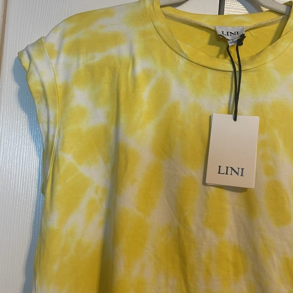 LINI Corrine twist front short sleeve tee in yellow and white size small NWT - Picture 5 of 10